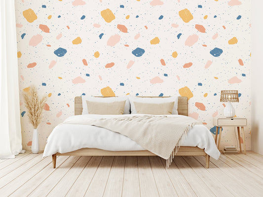 Dohi with Beige Bed With Beige Plants and Lampshade